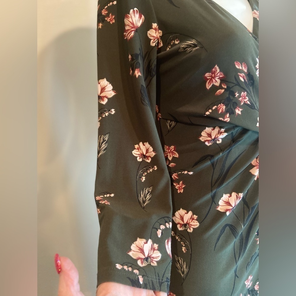 Lauren Ralph Lauren~Rich Deep Green Floral V-Neck Midi Sheath Dress~Size 4 - Picture 11 of 16